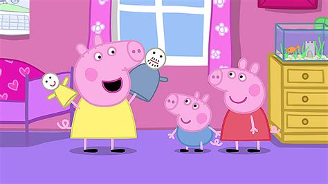 Watch Peppa Pig Season 1 Episode 8: Chloe's Puppet Show/Babysittin - Full show on Paramount Plus