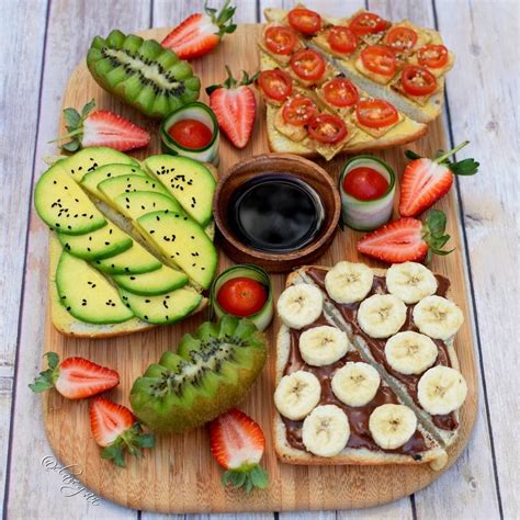 Healthy vegan breakfast ideas | toast toppings - Elavegan