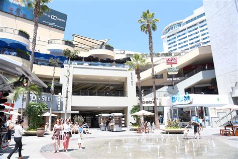 10 Best Shopping Malls in Los Angeles - Where to Shop ’til You Drop in ...