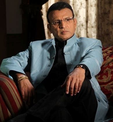 Annu Kapoor Wiki, Age, Wife, Children, Family, Biography - WikiBio