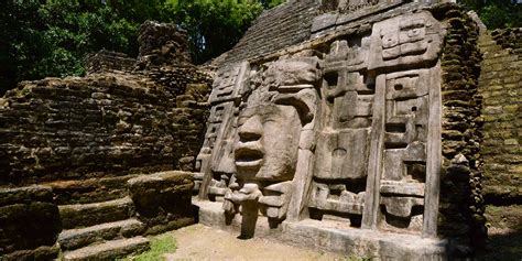 Lamanai, the place of the second largest Mayan structure