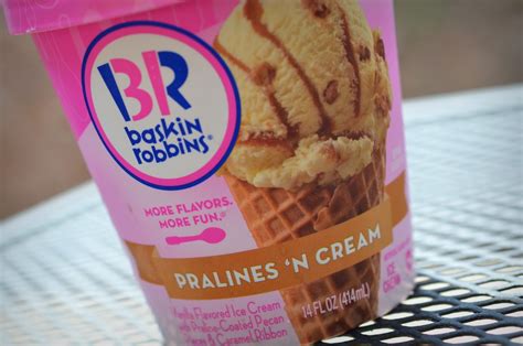 food and ice cream recipes: REVIEW: Baskin Robbins Pralines 'N Cream