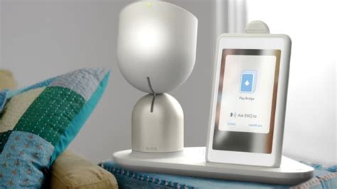 Elliq robot for elderly first look