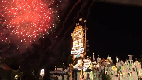 Disneyland Fireworks: Time, Schedule, and the Best Places to Watch Them ...