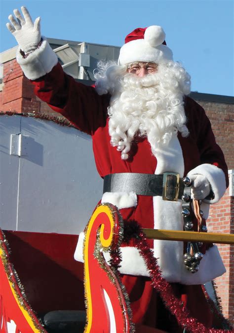 | Fort Macleod continues Santa Claus Parade traditionFort Macleod Gazette