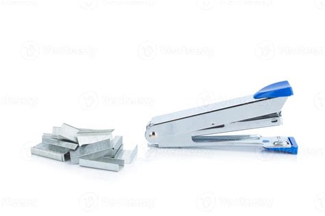 stapler steel color blue and staples isolated on white background ...