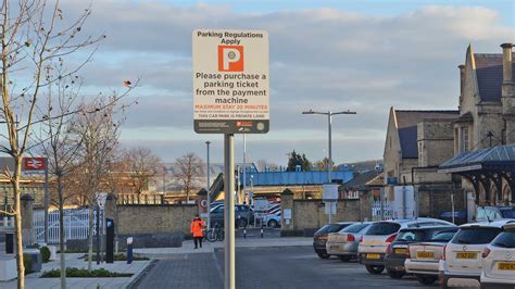 Careful or you'll get a £100 fine! New parking operator at Lincoln train station