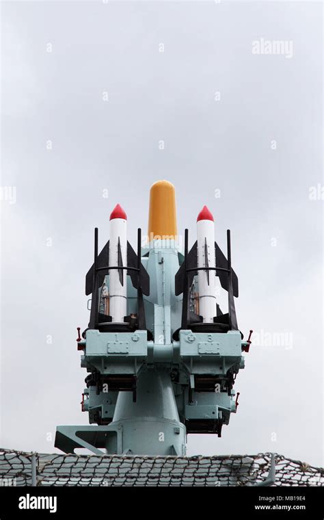 Seacat missile hi-res stock photography and images - Alamy