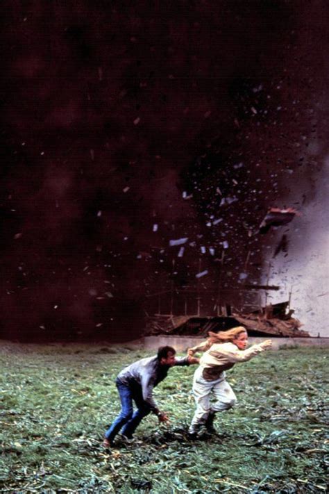 52 thoughts we had while watching Twister | SYFY WIRE