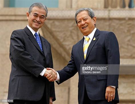 189 Malaysian Prime Minister Abdullah Ahmad Badawi Visits Stock Photos ...