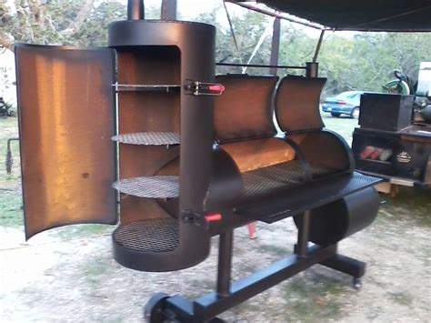 Pin by Ramon Edgardo Pinzon on parrillas in 2021 | Diy bbq, Bbq pit smoker, Bbq grill smoker