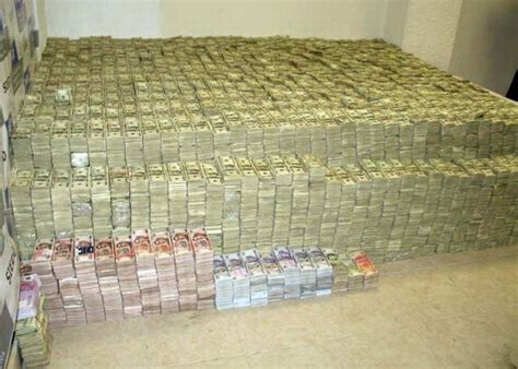 A pile of cash worth over 22 billion : r/MassQuantities