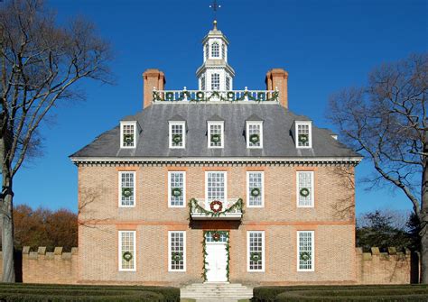 Archivo:Colonial Williamsburg Governor's Palace Main Building.JPG - Wikipedia, la enciclopedia libre
