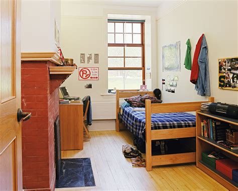 4 Easy Under-Bed Storage Ideas for College Dorm Rooms