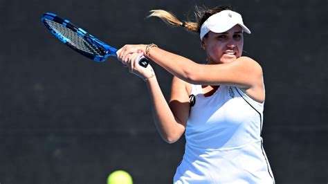 Tennis USA Sofia Kenin powers into Hobart semis - ESPN