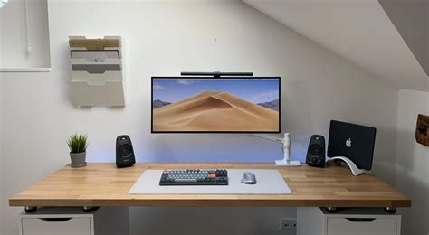 Unbelievable IKEA Office Desk Setup that has been trending on Reddit. - Minimal Desk Setups