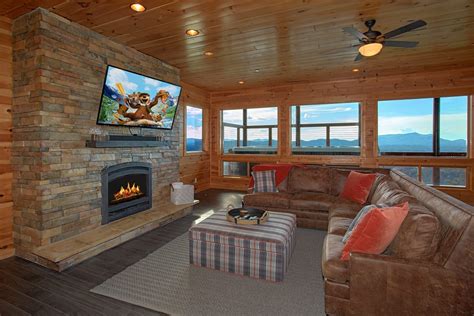 Copper Ridge Lodge | Luxury 6 Bedroom Cabin | Cabins USA