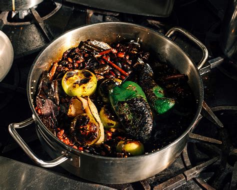 Charred, Browned, Blackened: The Dark Lure of Burned Food - The New York Times