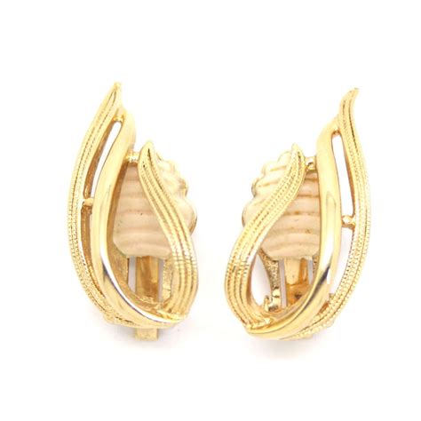 1960s Stunning Modernist Sarah Coventry Clip On Earrings - QB Vintage