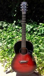 Guitar: Yamaha Sunburst Acoustic | Guitar: Yamaha Sunburst A… | Flickr