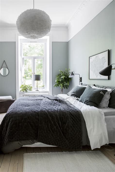 6+ Beautiful Green-Gray Bedrooms You Can Re-create Today - Hey, Djangles.