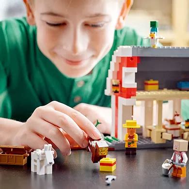 LEGO Minecraft The Red Barn 21187 Building Kit