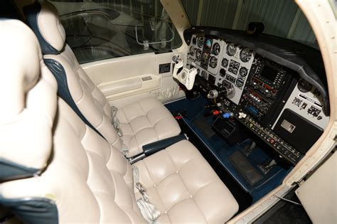 1992 Beechcraft F33A Bonanza For Sale in CA, US. | AvBuyer