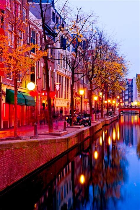 Red light district in Amsterdam the Netherlands at night | Amsterdam red light district ...