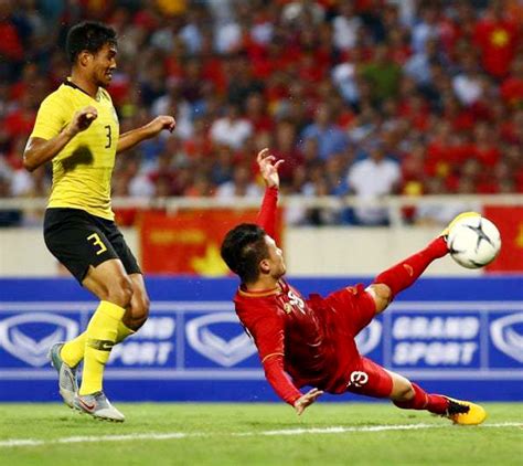 7 Quang Hai Facts About The Best AFC Cup Midfielder Who's A CR7 Fan