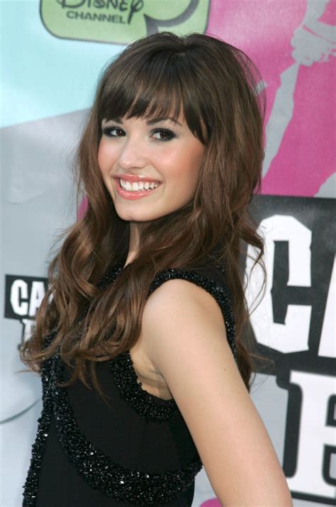 Demi Lovato | Bio | Wonderwall.com