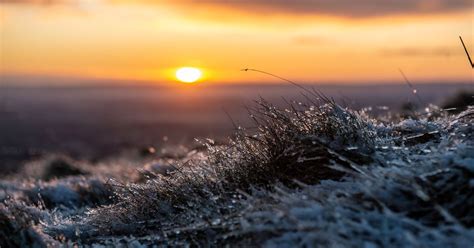 UK weather forecast: Snow to come to abrupt end this weekend - here's ...