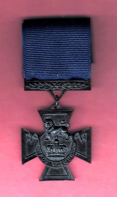 VICTORIA CROSS W/ Royal Navy Ribbon Medal Wwi Wwii Ww1 Ww2 England English $21.50 - PicClick