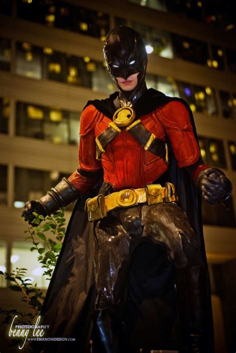 Red Robin, by Kiarou, photo by Benny Lee Photography. | Robin cosplay, Superhero cosplay, Dc ...