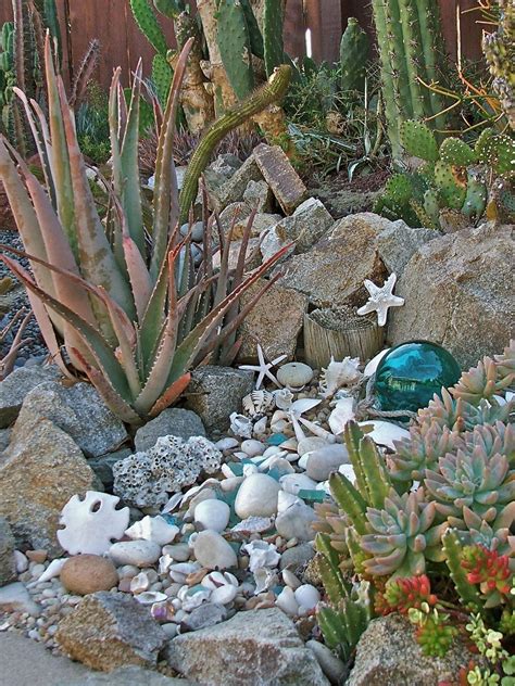 Coastal Nautical Garden Decor & Landscaping Ideas with Succulents & the Sea | Outdoor garden ...