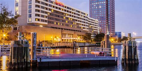 Sheraton Norfolk Waterside Hotel | Travelzoo