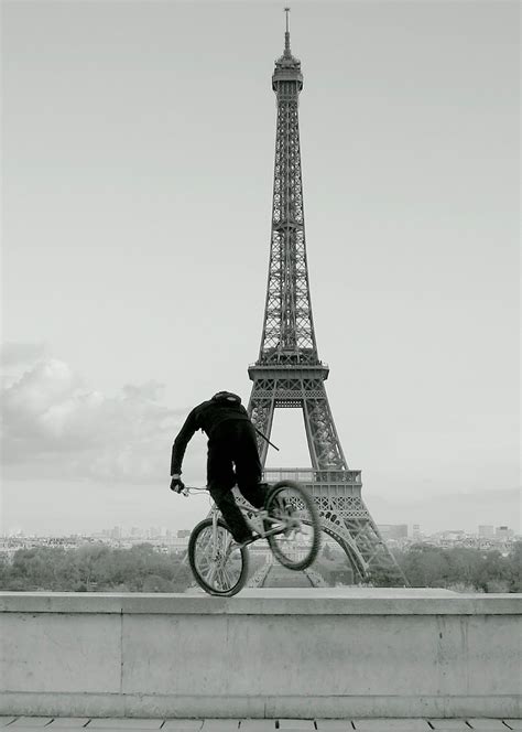 File:Parigi-Tour Eiffel-flickr.jpg - Wikipedia