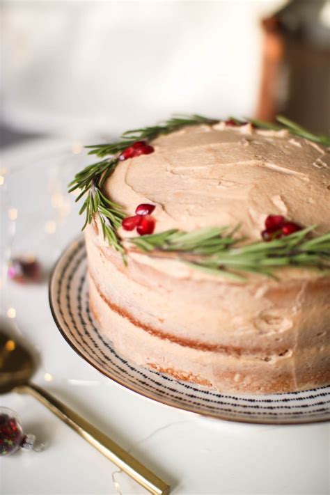 Christmas Baking: Festive Spiced Sponge Cake Recipe