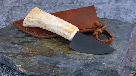 I Made Primitive Knife From Slate - YouTube