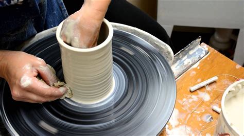 Wheel throwing - How do you throw a simple cup on the potter's wheel? - Pottery | Beginner ...