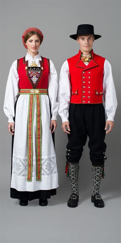 hardanger norway bunad - Google Search | Traditional outfits, Norwegian ...