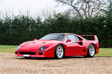 Interesting Facts About The Legendary Ferrari F40 - Exotic Car List