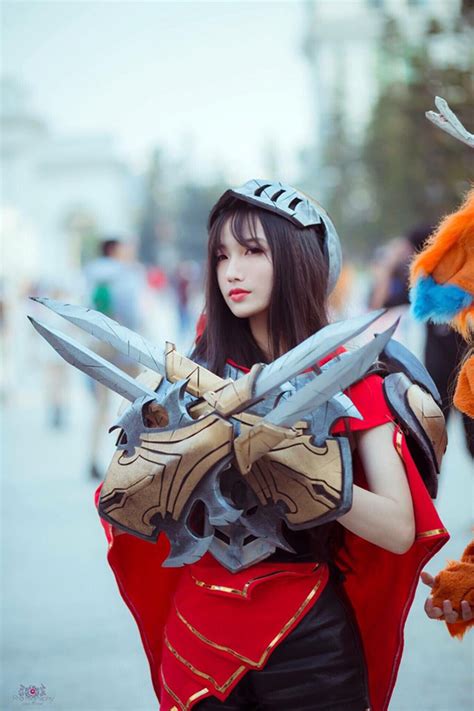 LMHT: Hút hồn với Zed cosplay của một bạn nữ game thủ Việt cực xinh