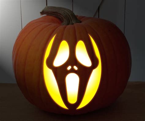 Ghostface (Scream) Pumpkin Carving! By PR0GENIT0R Pumpkin Carving ...