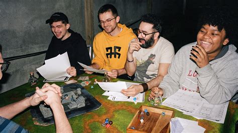 Dungeons Dragons Moves Beyond Nerd Culture The New York Times