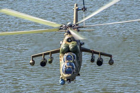 Check out these GORGEOUS photos of the Mi-35P from Russian Helicopters – Alert 5