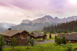 Yellowstone National Park Resorts - AllTrips