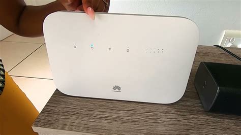 How to connect your Huawei router - YouTube