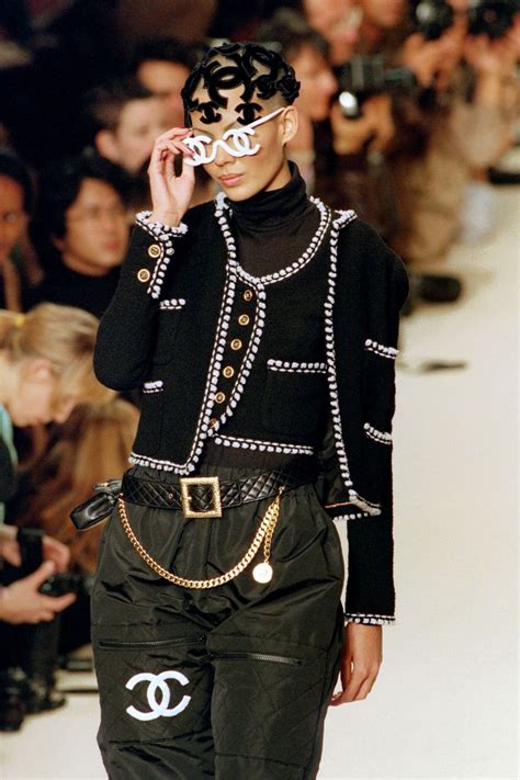 The Evolution of Chanel's Ready-To-Wear Runway Shows | Chanel fashion show, Chanel runway ...