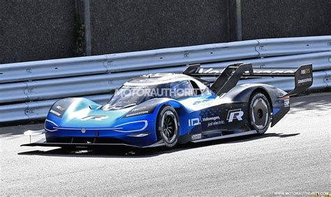 VW ID R completes first test at the 'Ring