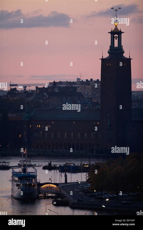 City hall night kungsholmen stockholm hi-res stock photography and ...